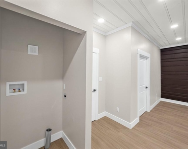 71 Dreamland Park Drive - Photo Thumbnail 16