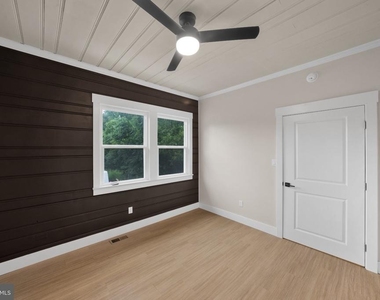 71 Dreamland Park Drive - Photo Thumbnail 10