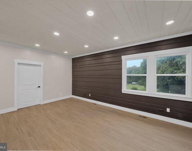 71 Dreamland Park Drive - Photo Thumbnail 5