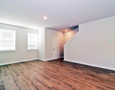 39 Baybreeze Drive - Photo Thumbnail 21