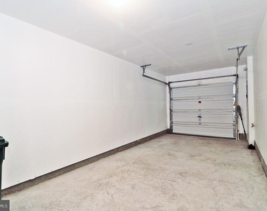 39 Baybreeze Drive - Photo Thumbnail 8