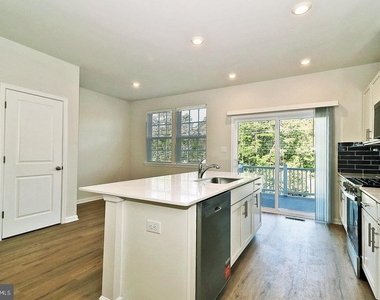 39 Baybreeze Drive - Photo Thumbnail 12