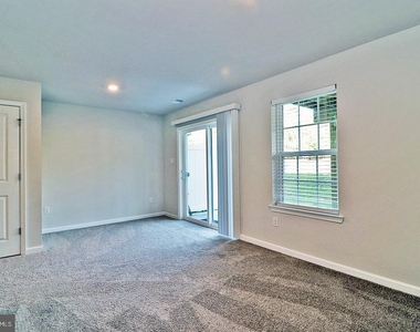39 Baybreeze Drive - Photo Thumbnail 5