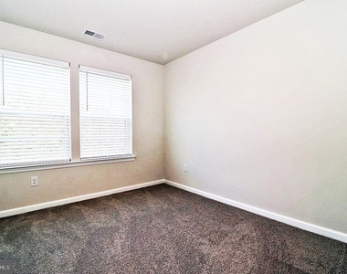 39 Baybreeze Drive - Photo Thumbnail 30