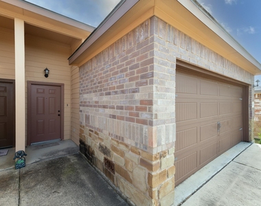 455 Jack Rabbit Ln - Photo Thumbnail 1