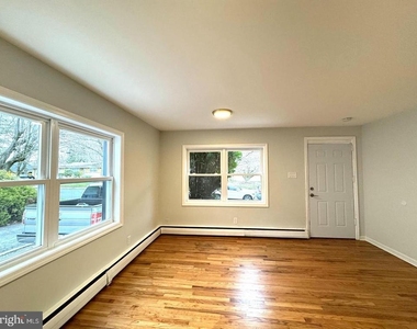 192 Woodland Avenue - Photo Thumbnail 8