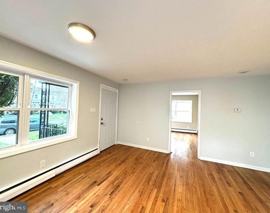 192 Woodland Avenue - Photo Thumbnail 4