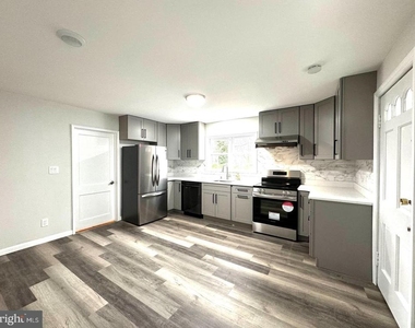 192 Woodland Avenue - Photo Thumbnail 5