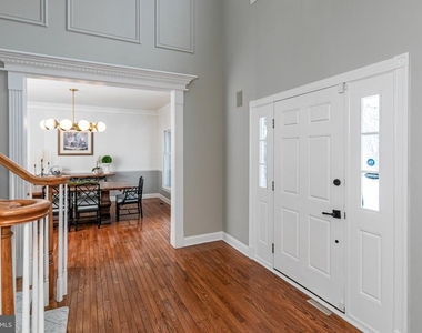 497 Christopher Drive - Photo Thumbnail 7