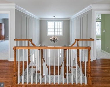 497 Christopher Drive - Photo Thumbnail 8