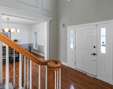 497 Christopher Drive - Photo Thumbnail 5
