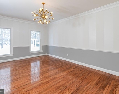 497 Christopher Drive - Photo Thumbnail 17