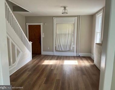 617 Stuyvesant Avenue - Photo Thumbnail 3