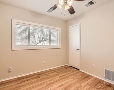 708 Decker Prairie Dr - Photo Thumbnail 15