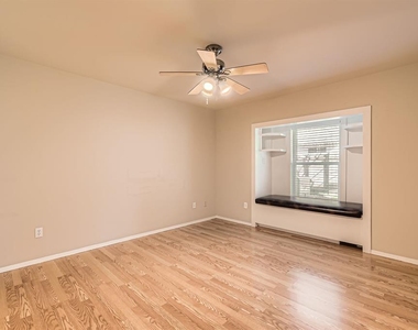 708 Decker Prairie Dr - Photo Thumbnail 10
