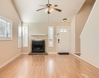 708 Decker Prairie Dr - Photo Thumbnail 18