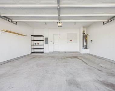 6401 Graymont Dr - Photo Thumbnail 10