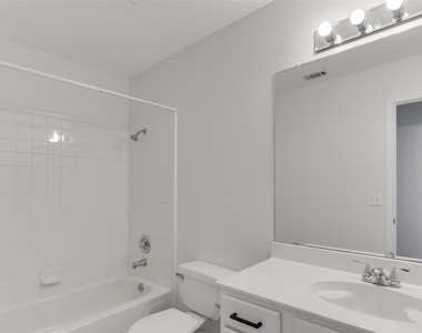 16816 Dorman Dr - Photo Thumbnail 21