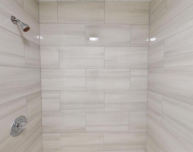 300 Broadway - Photo Thumbnail 8