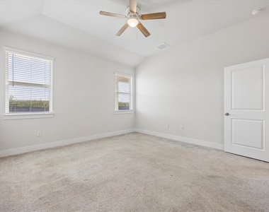 8503 Mckamy Dr - Photo Thumbnail 12