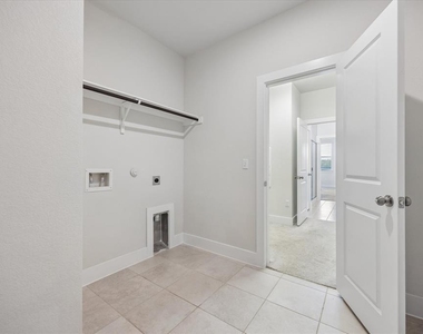 8503 Mckamy Dr - Photo Thumbnail 25
