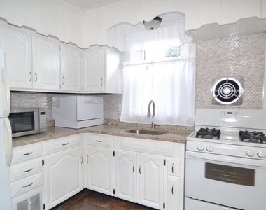 17 W Summit Avenue - Photo Thumbnail 6