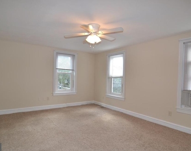 17 W Summit Avenue - Photo Thumbnail 10