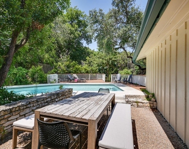 2412 Deer Pass - Photo Thumbnail 14