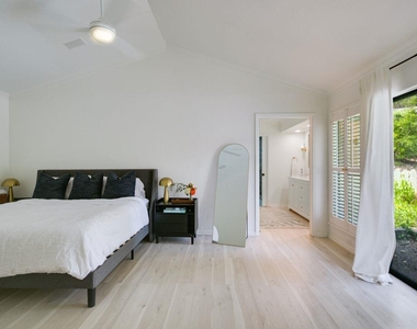 2412 Deer Pass - Photo Thumbnail 7