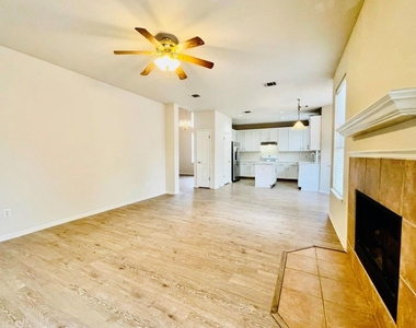 3720 Bratton Heights Dr - Photo Thumbnail 4
