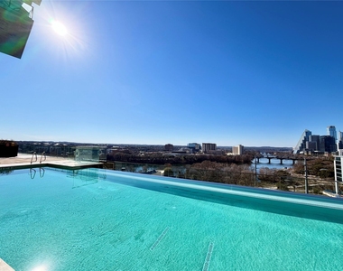70 Rainey St - Photo Thumbnail 27