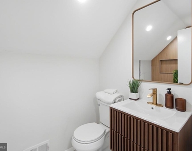 21 Glenview Lane - Photo Thumbnail 14