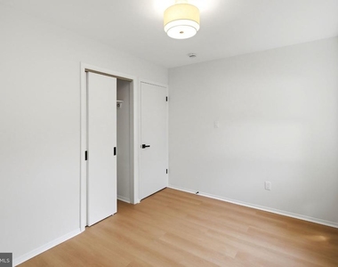 21 Glenview Lane - Photo Thumbnail 18