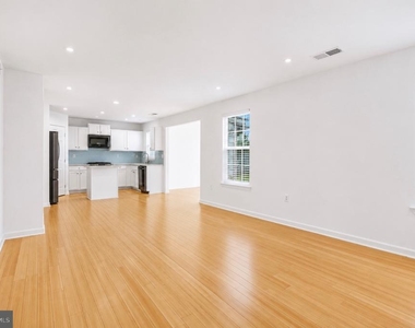 9448 Alloway Drive - Photo Thumbnail 6