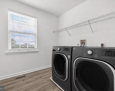 9448 Alloway Drive - Photo Thumbnail 12