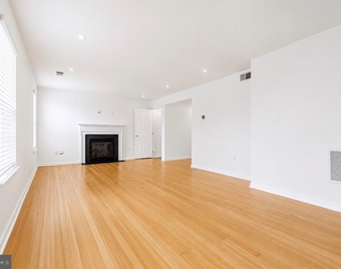 9448 Alloway Drive - Photo Thumbnail 5