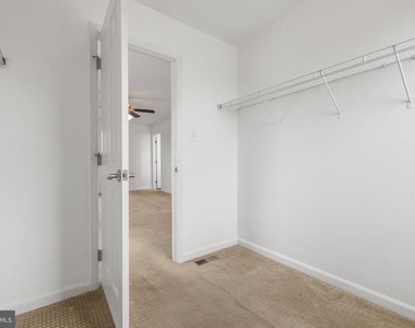 9448 Alloway Drive - Photo Thumbnail 10