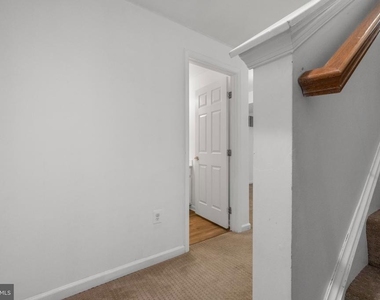 9448 Alloway Drive - Photo Thumbnail 24