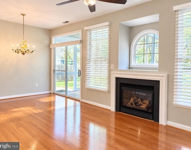 28492 Woods Drive - Photo Thumbnail 4