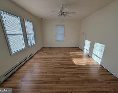 7491 Beach Avenue - Photo Thumbnail 6