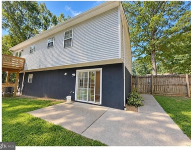 22254 Linwood Way - Photo Thumbnail 6