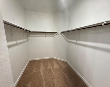 108 Sorghum Dr - Photo Thumbnail 13