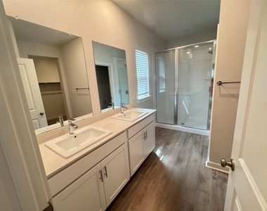 108 Sorghum Dr - Photo Thumbnail 10