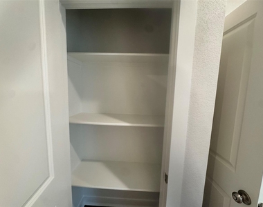 108 Sorghum Dr - Photo Thumbnail 14