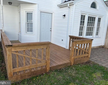 22131 Saint Josephs Circle - Photo Thumbnail 10