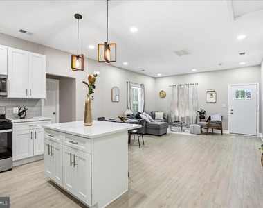 4000 Vine Street - Photo Thumbnail 17