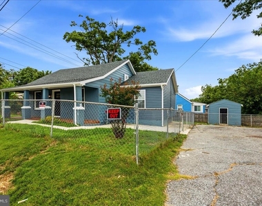 4000 Vine Street - Photo Thumbnail 2