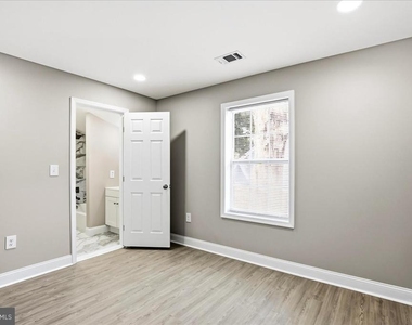 4000 Vine Street - Photo Thumbnail 39