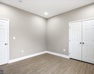 4000 Vine Street - Photo Thumbnail 25
