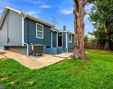 4000 Vine Street - Photo Thumbnail 7